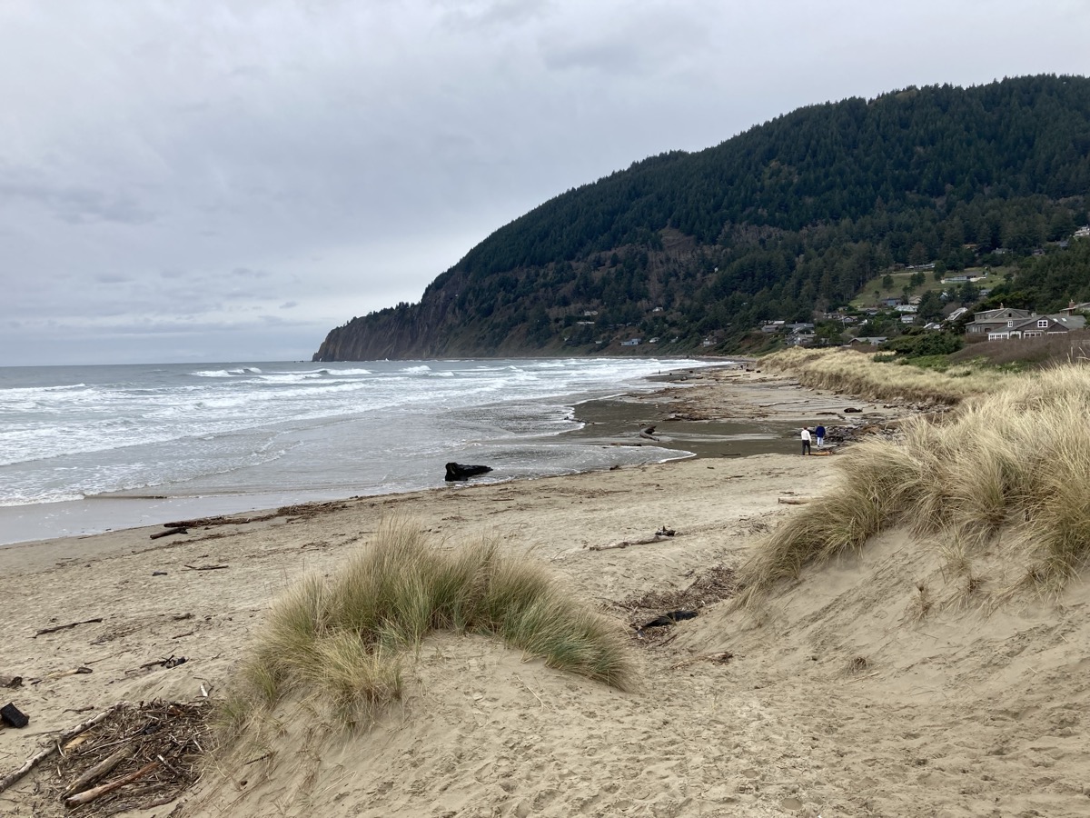 Neahkahnie Beach looking toward the mountain